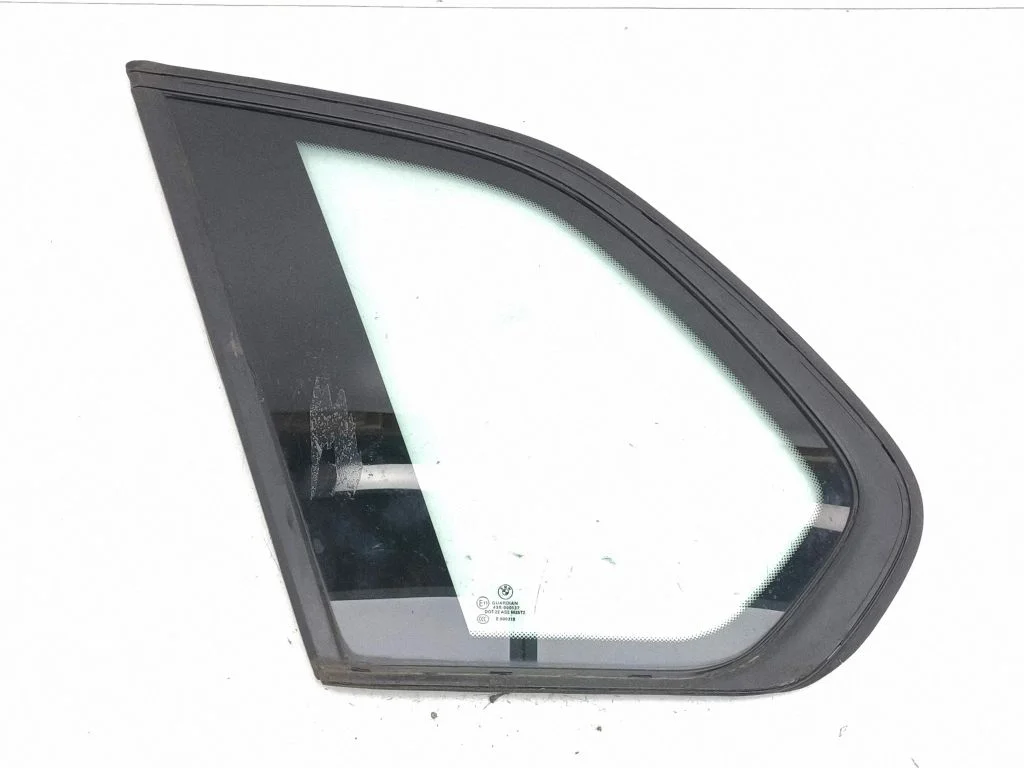 Rear side window 7207879