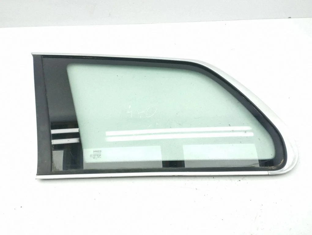 Rear side window – left