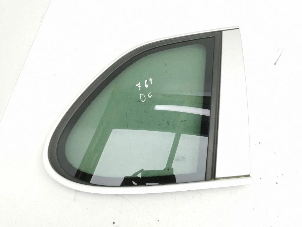 Rear side window 7L5845298