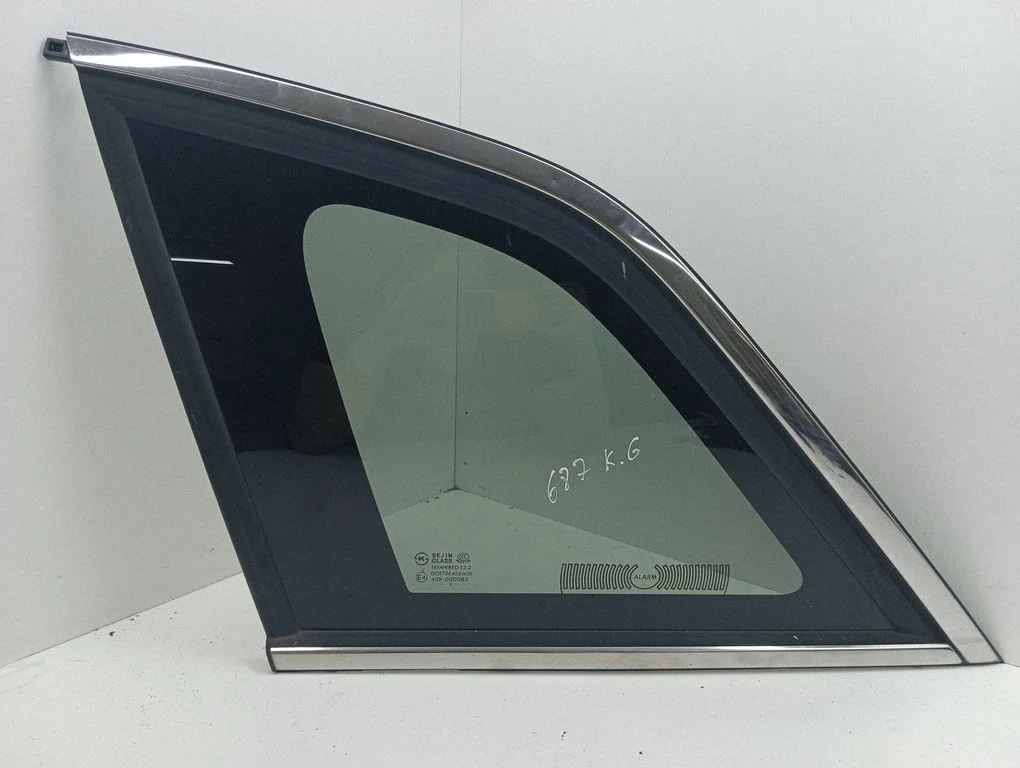 Rear side window 43R000083