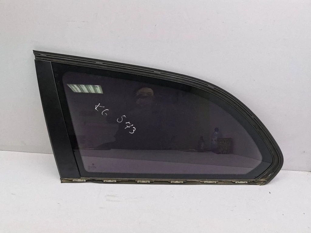 Rear side window – BMW 5 Series E60 E61 (2004-2010)