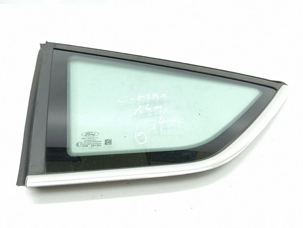 Rear side window E143R001582