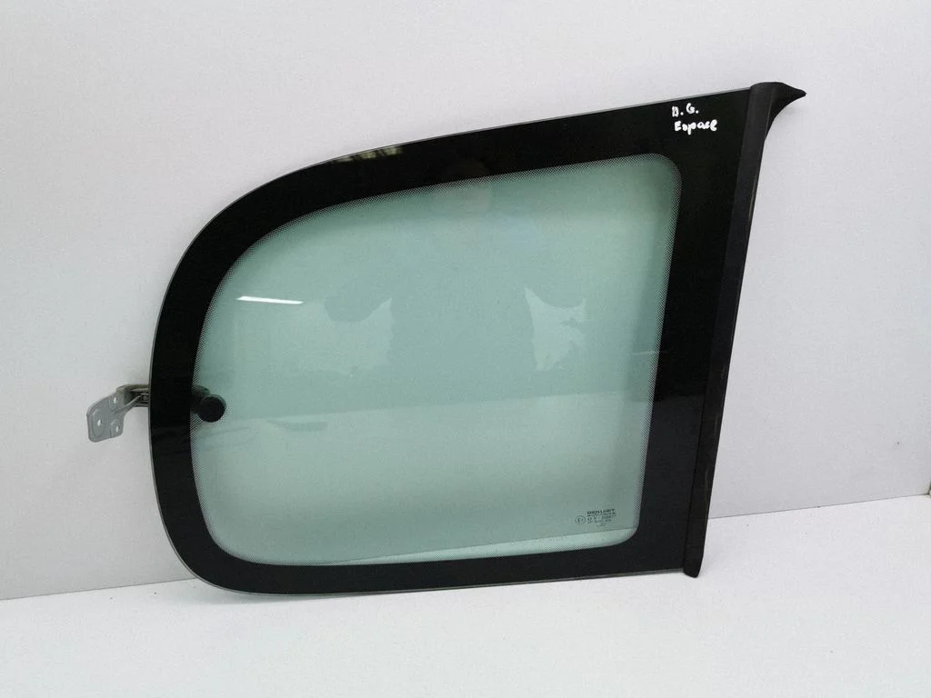 Rear side window E243R000677