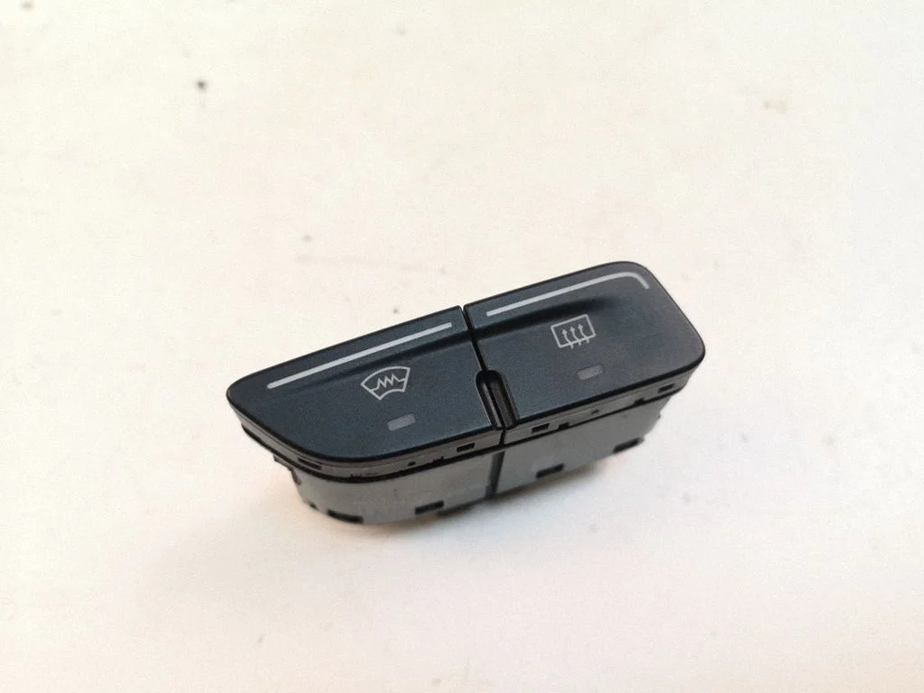 Stikla apsildes slēdzis AM5T18K574AB