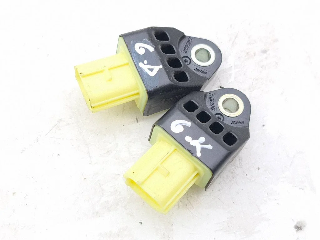Drošības spilvenu trieciena sensors 98237SG000