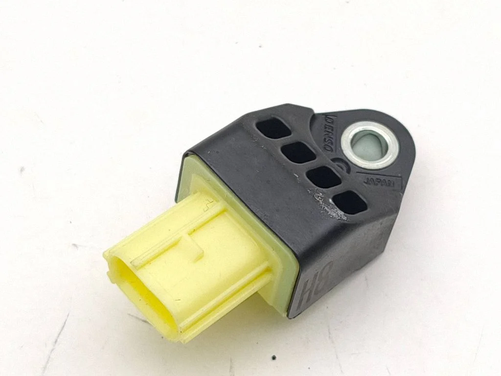 Airbag deployment crash/impact sensor – Lexus IS III XE30 (2013-2020)