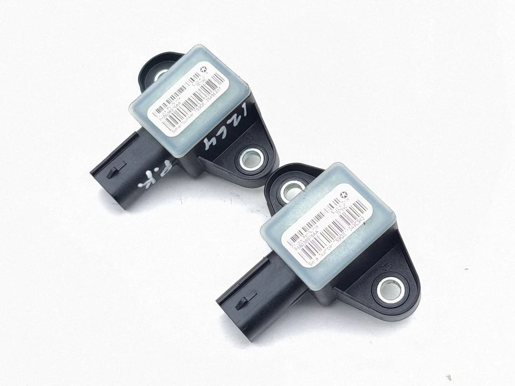 Drošības spilvenu trieciena sensors P56038976AA