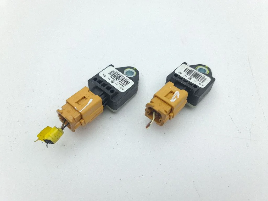 Drošības spilvenu trieciena sensors