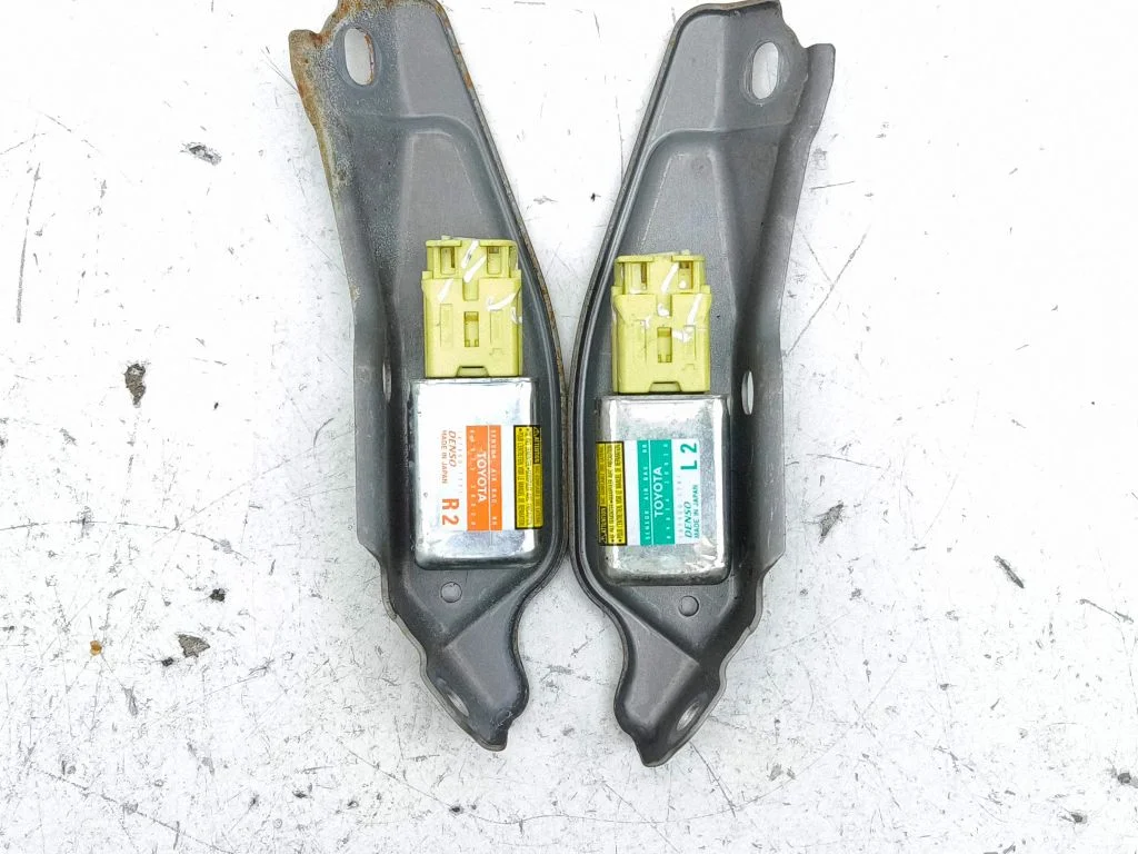 Airbag deployment crash/impact sensor 8983330020