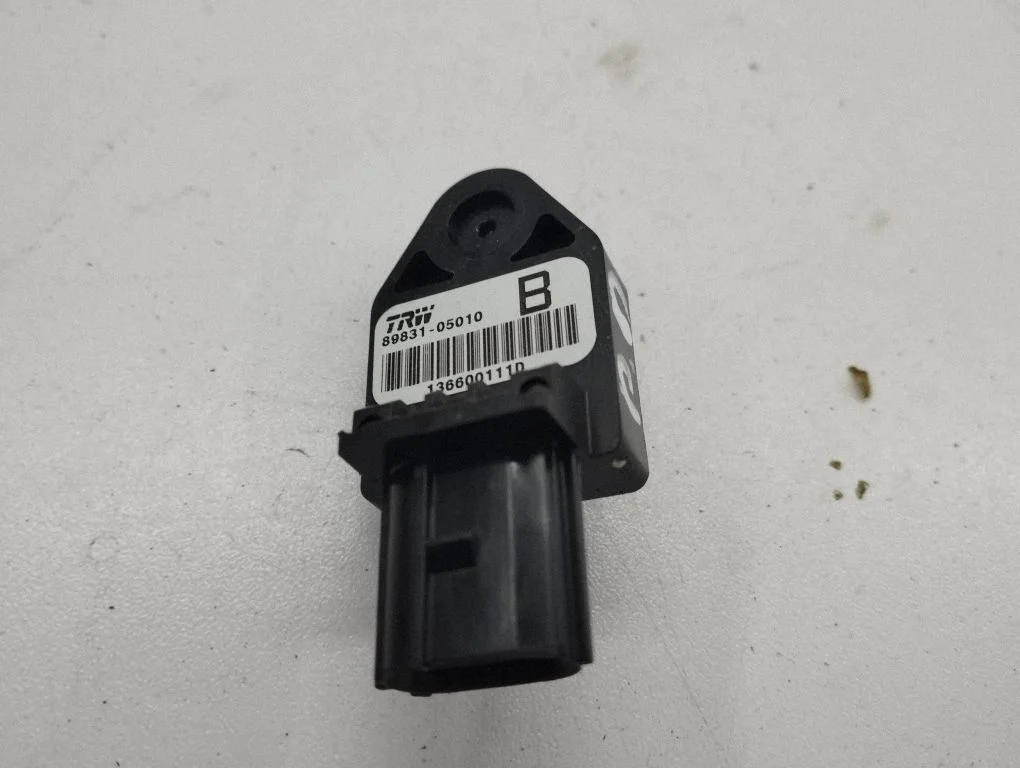 Airbag deployment crash/impact sensor 8983105010