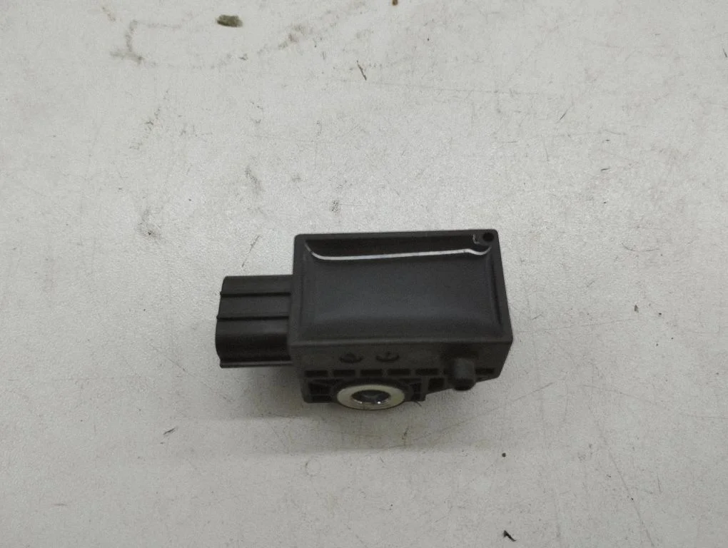Drošības spilvenu trieciena sensors 77975T2AA010M4