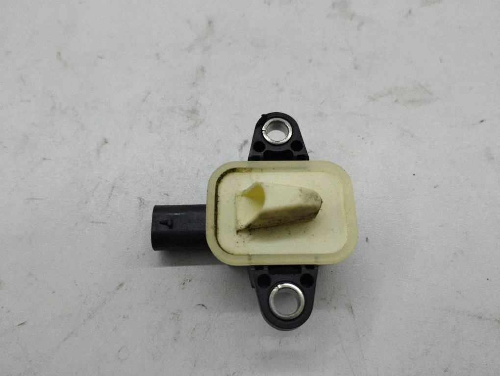Drošības spilvenu trieciena sensors 4H0955557