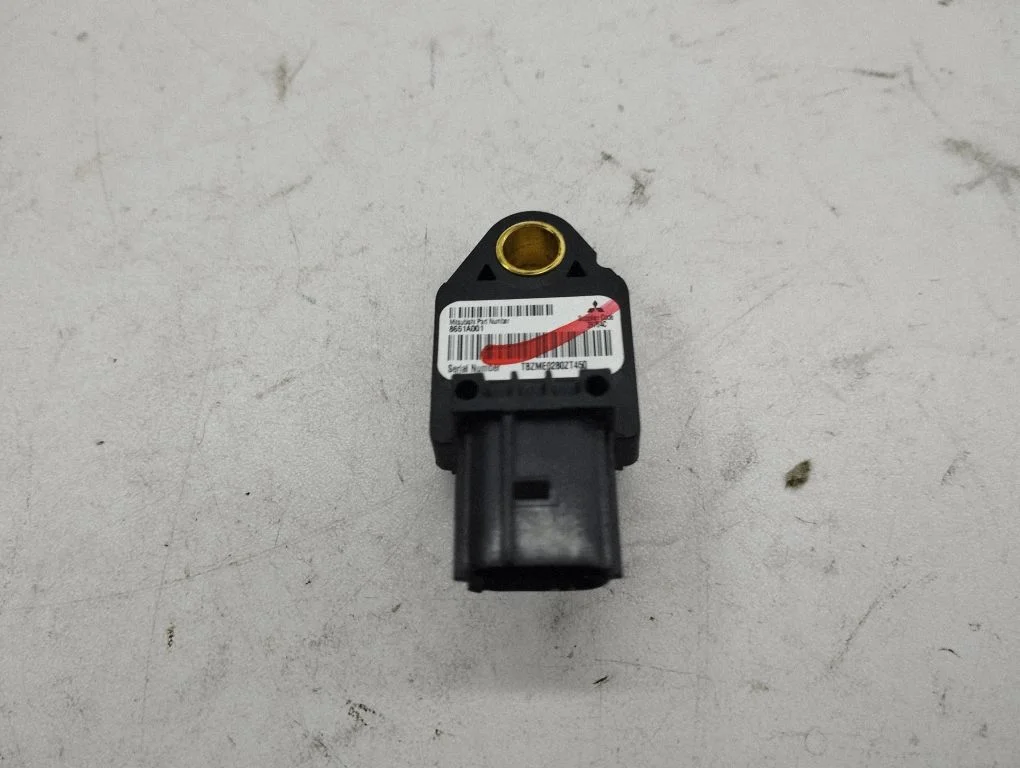 Airbag deployment crash/impact sensor 8651A001