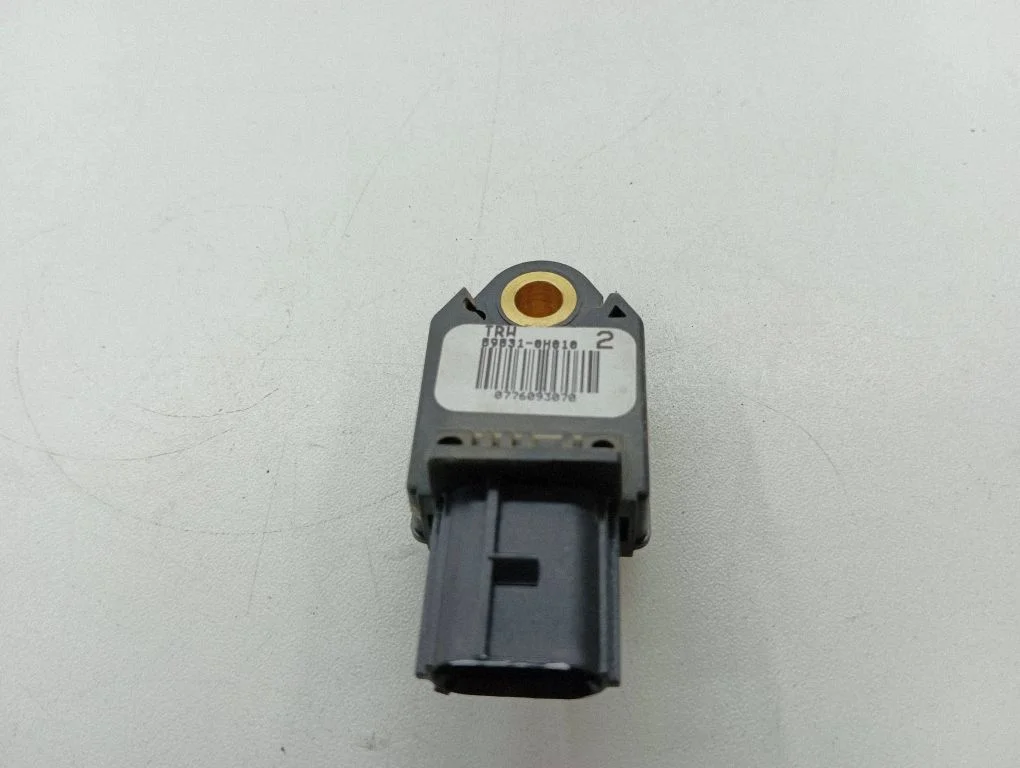 Airbag deployment crash/impact sensor – Toyota Yaris (2006-2011)