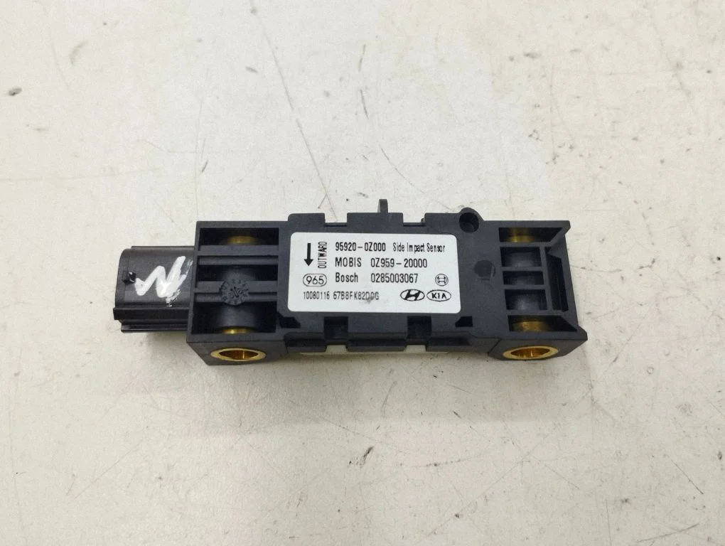 Drošības spilvenu trieciena sensors 959200Z000