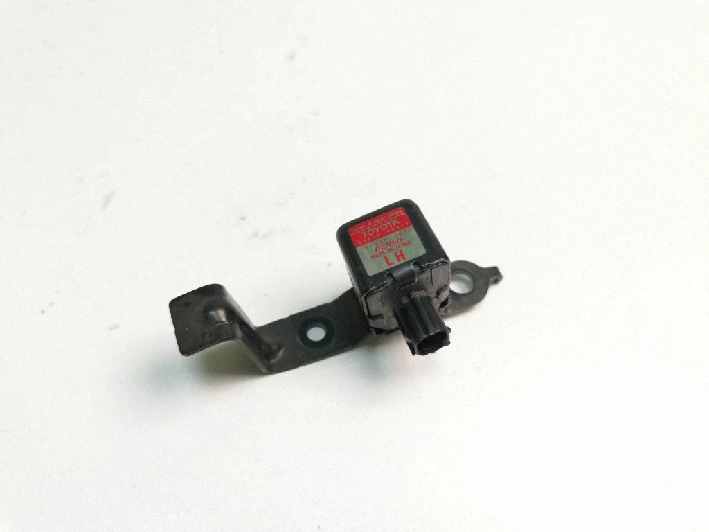 Airbag deployment crash/impact sensor G484948010