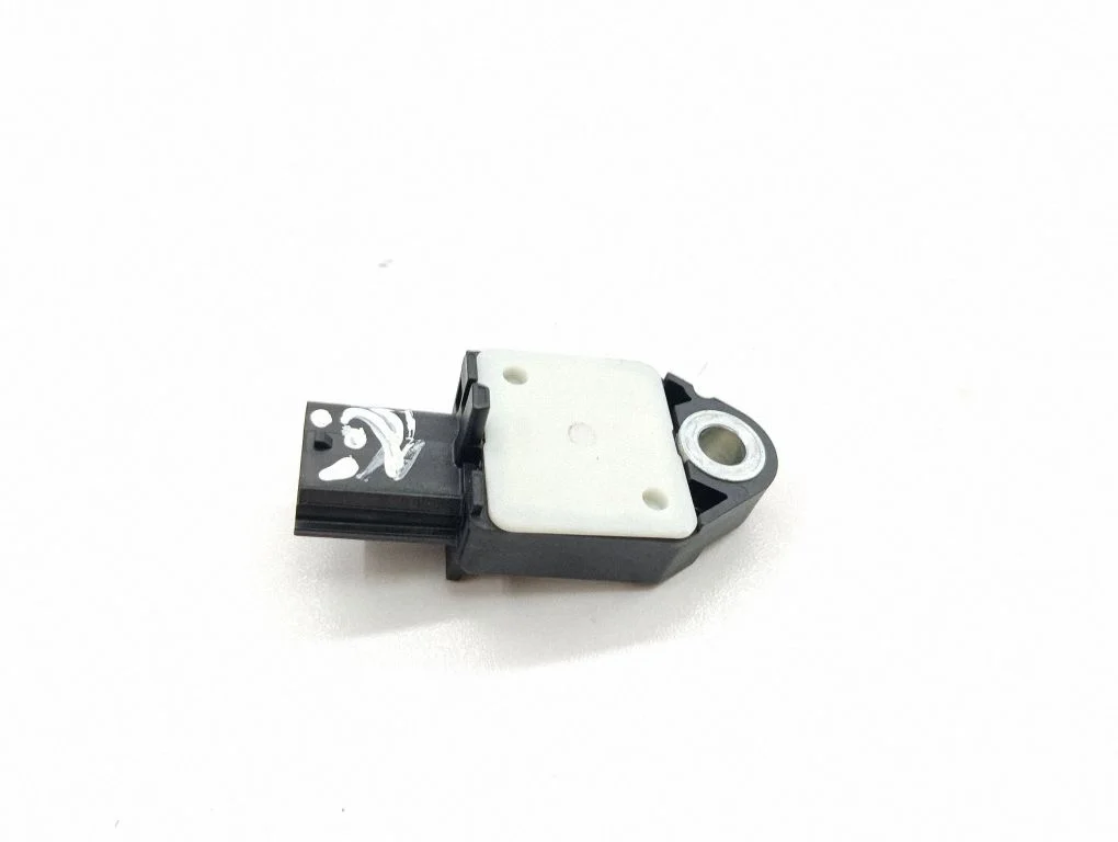 Drošības spilvenu trieciena sensors 8983102130