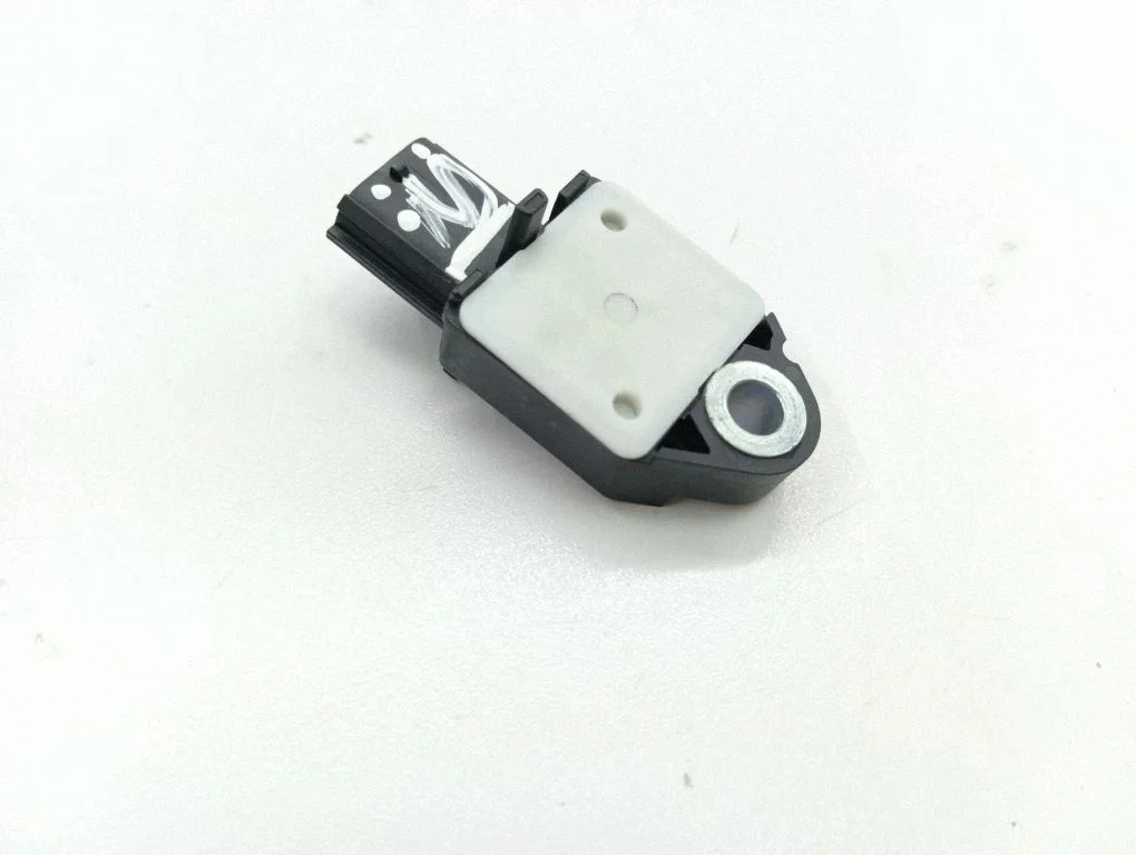 Drošības spilvenu trieciena sensors 8983102150