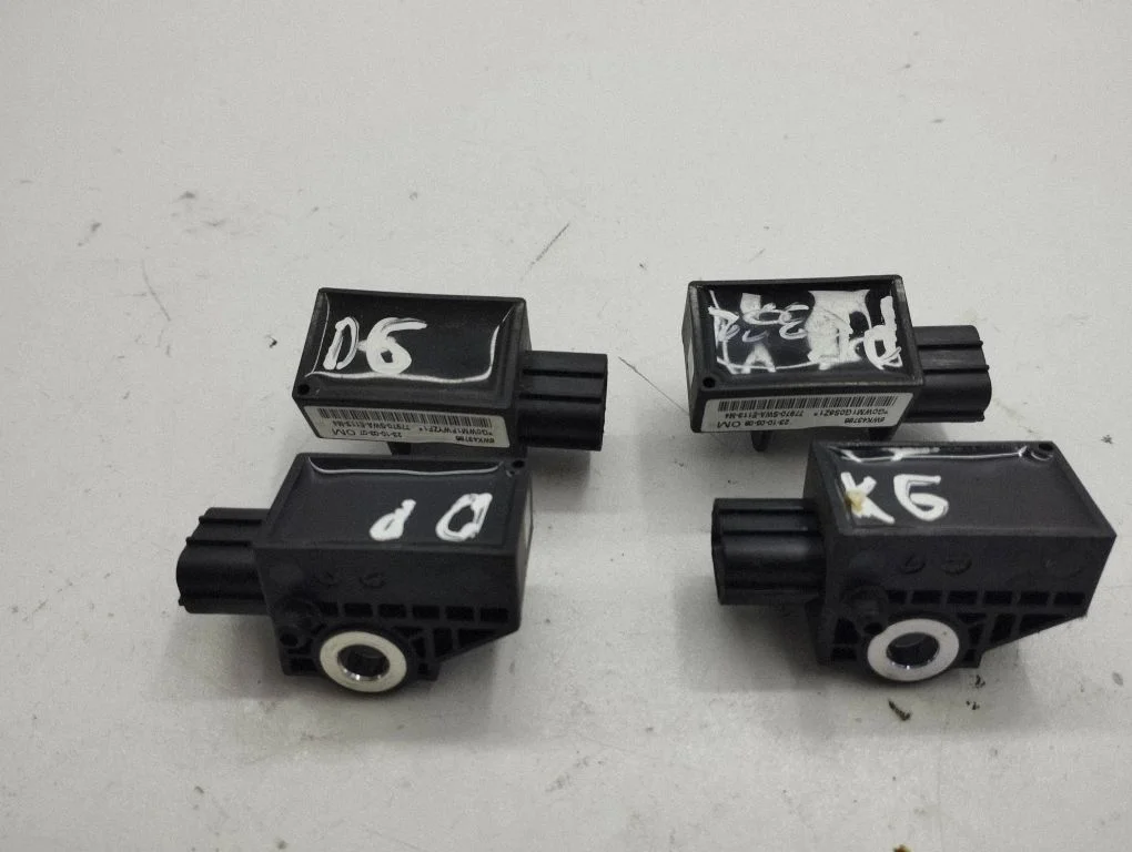 Drošības spilvenu trieciena sensors 5WK43786