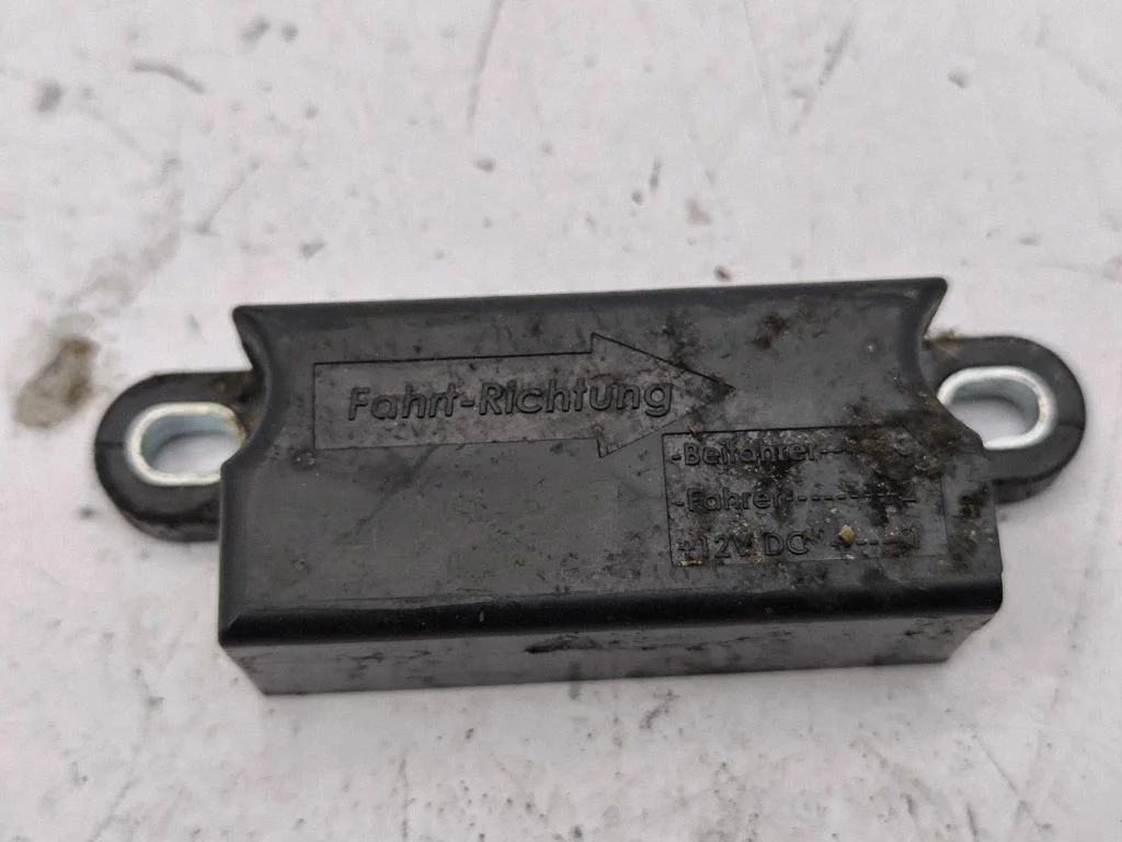 Airbag deployment crash/impact sensor – Mercedes-Benz E-Class W211 (2002-2009)
