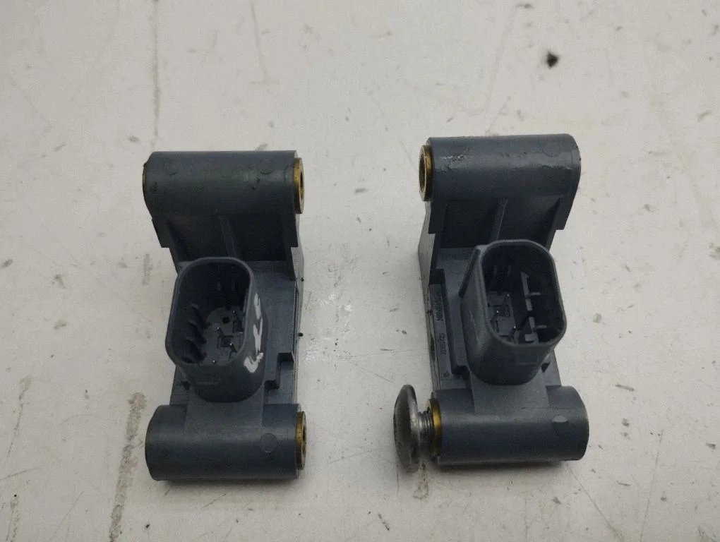 Airbag deployment crash/impact sensor – BMW 7 Series F01 F02 F03 F04 (2008-2016)