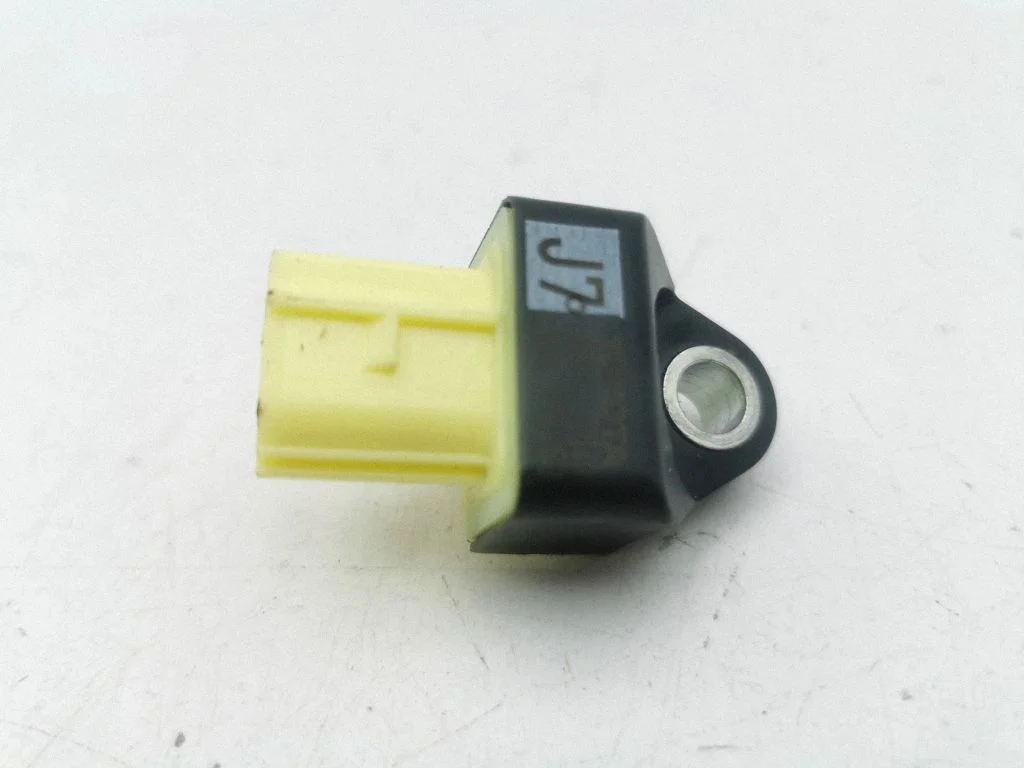 Airbag deployment crash/impact sensor – Toyota RAV 4 (XA50) (2018-)