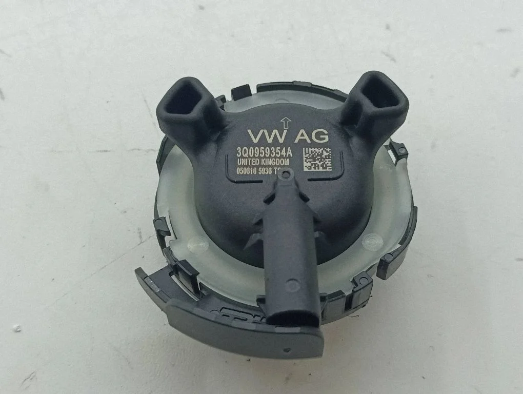 Airbag deployment crash/impact sensor – Volkswagen Passat CC (2008-2016)