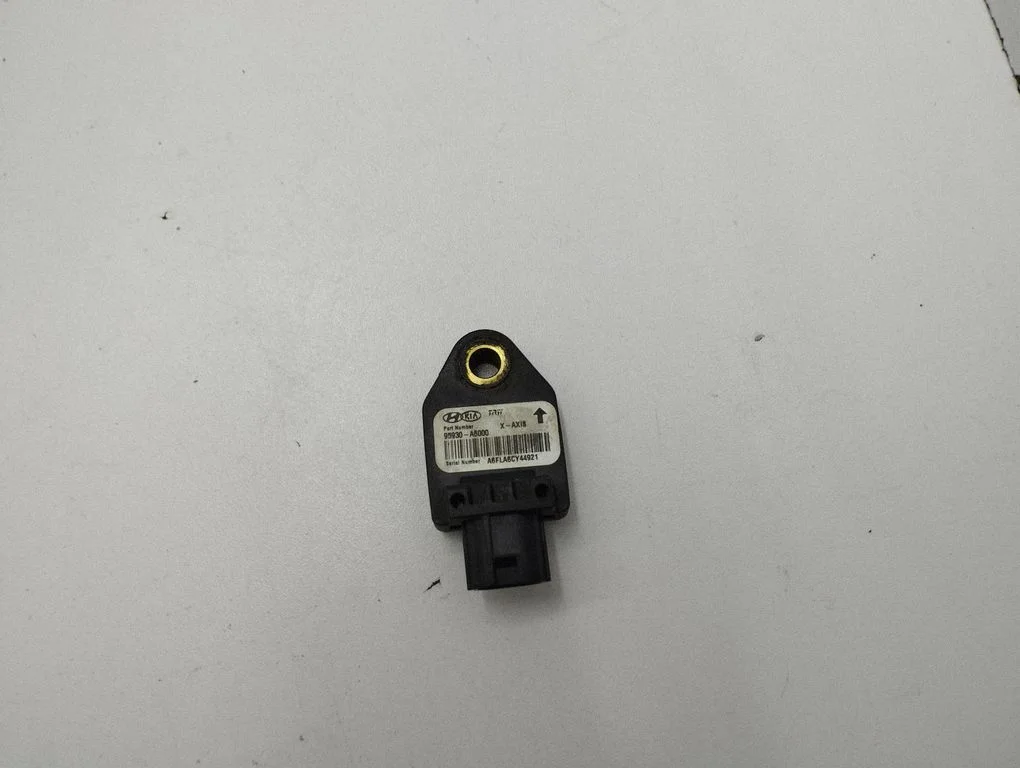 Drošības spilvenu trieciena sensors 95930A6000