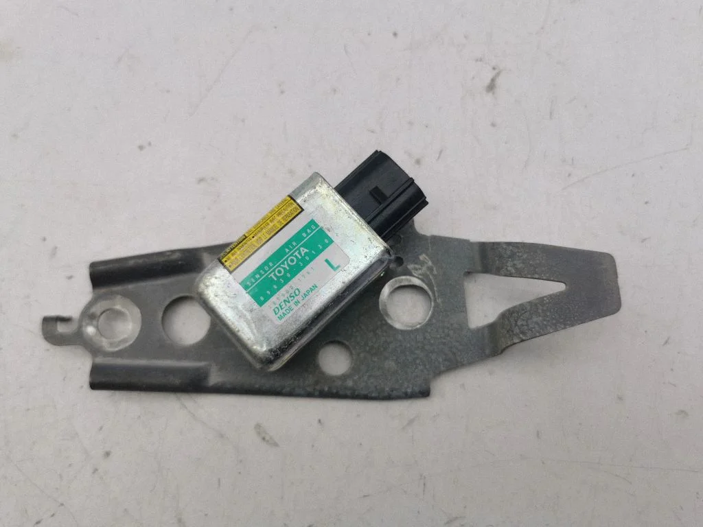 Airbag deployment crash/impact sensor 8983030130