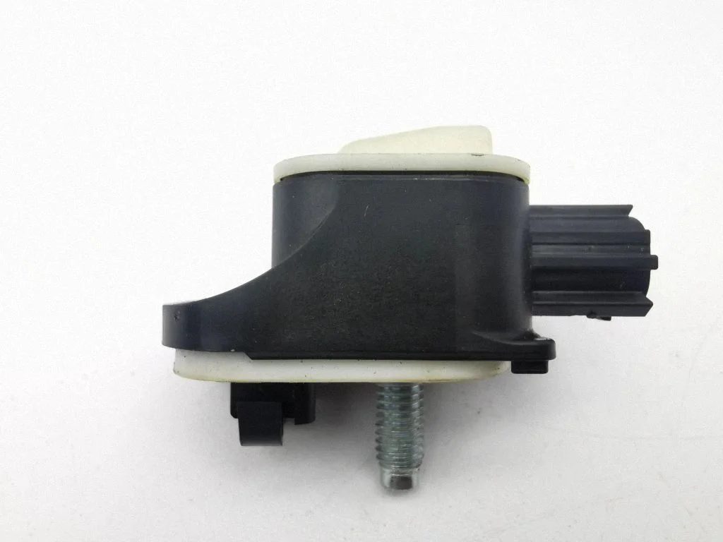 Drošības spilvenu trieciena sensors 8983A02020
