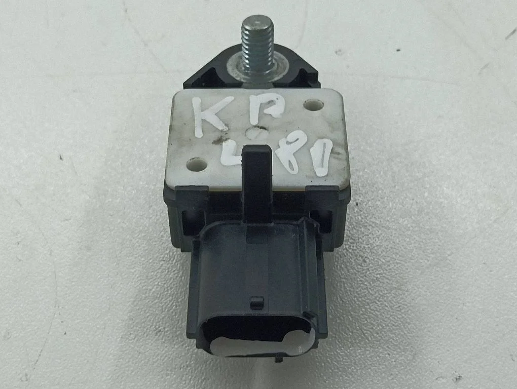 Drošības spilvenu trieciena sensors 8983102020