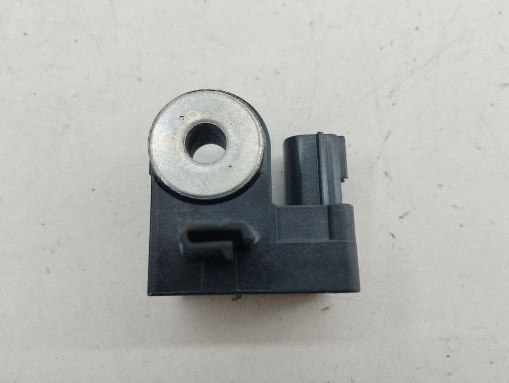 Airbag deployment crash/impact sensor 692387L8431A