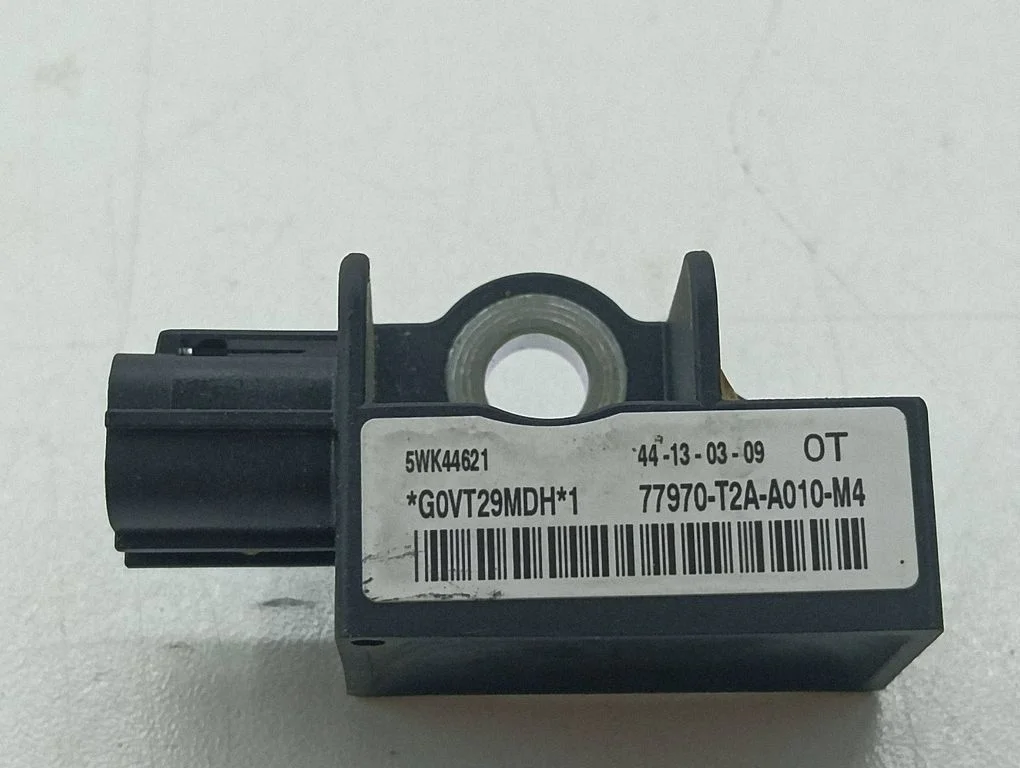Drošības spilvenu trieciena sensors 77970T2AA010M4
