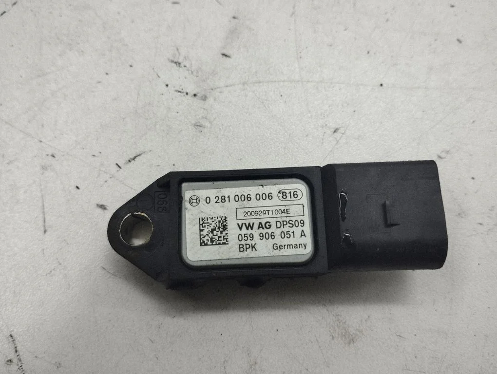 Airbag deployment crash/impact sensor 0281006006