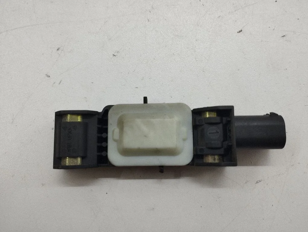 Drošības spilvenu trieciena sensors 1306301920