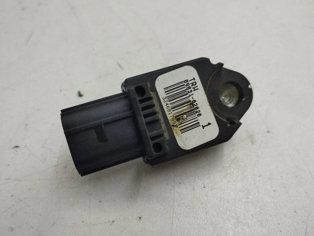 Drošības spilvenu trieciena sensors 8983102020