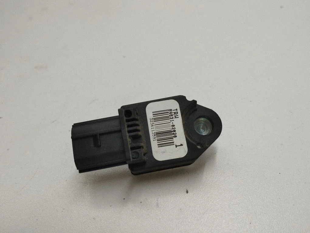 Drošības spilvenu trieciena sensors 8983102020