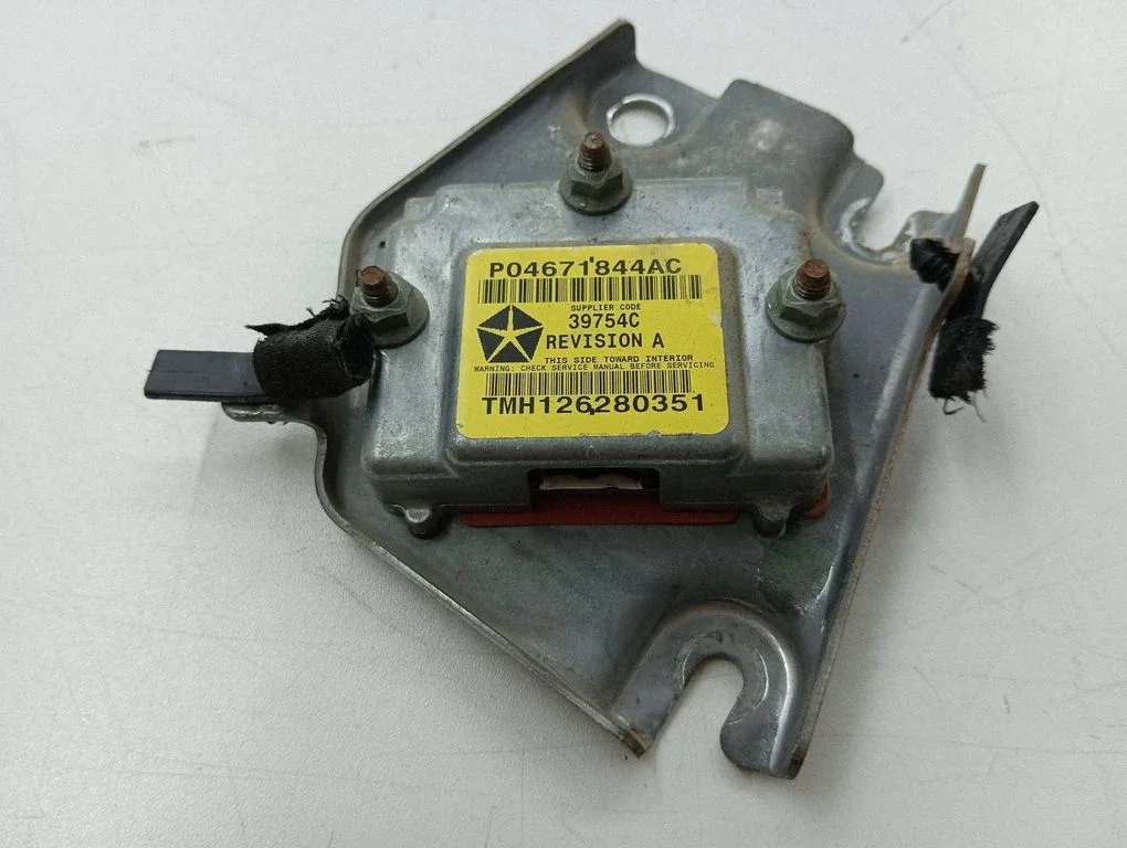 Drošības spilvenu trieciena sensors P04671844AC