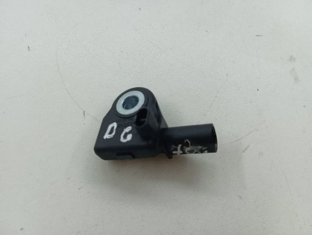 Drošības spilvenu trieciena sensors 5QF959351