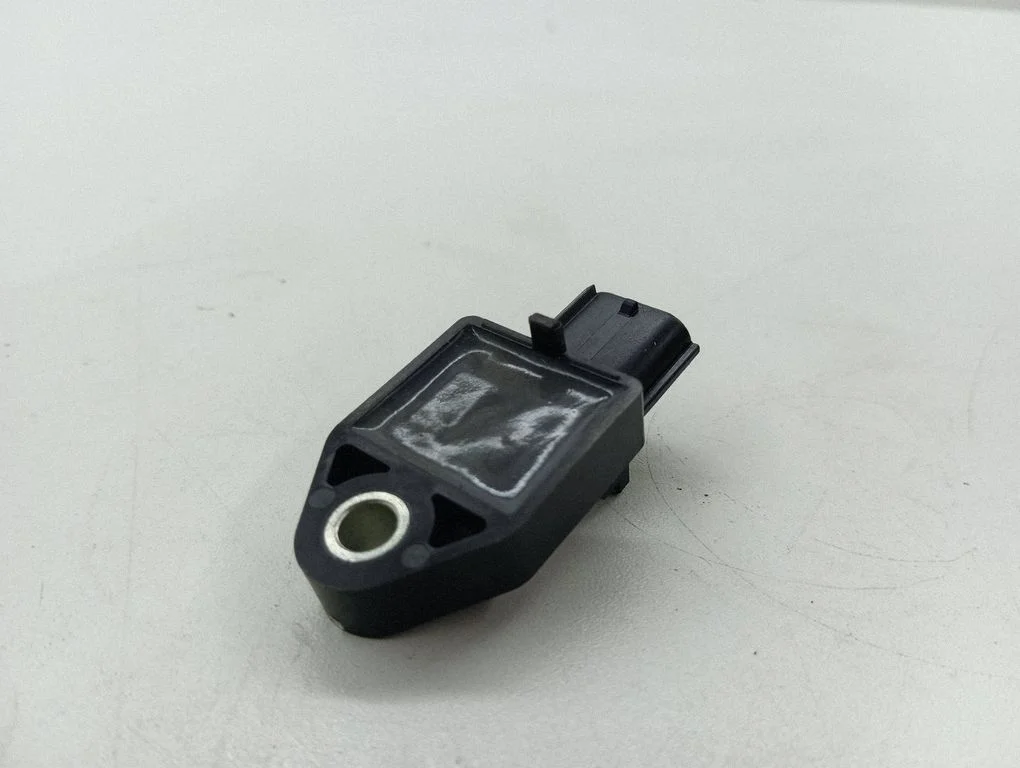 Airbag deployment crash/impact sensor 898310W010