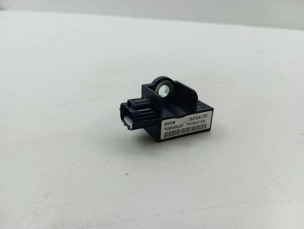 Drošības spilvenu trieciena sensors 77970SWAE113M4