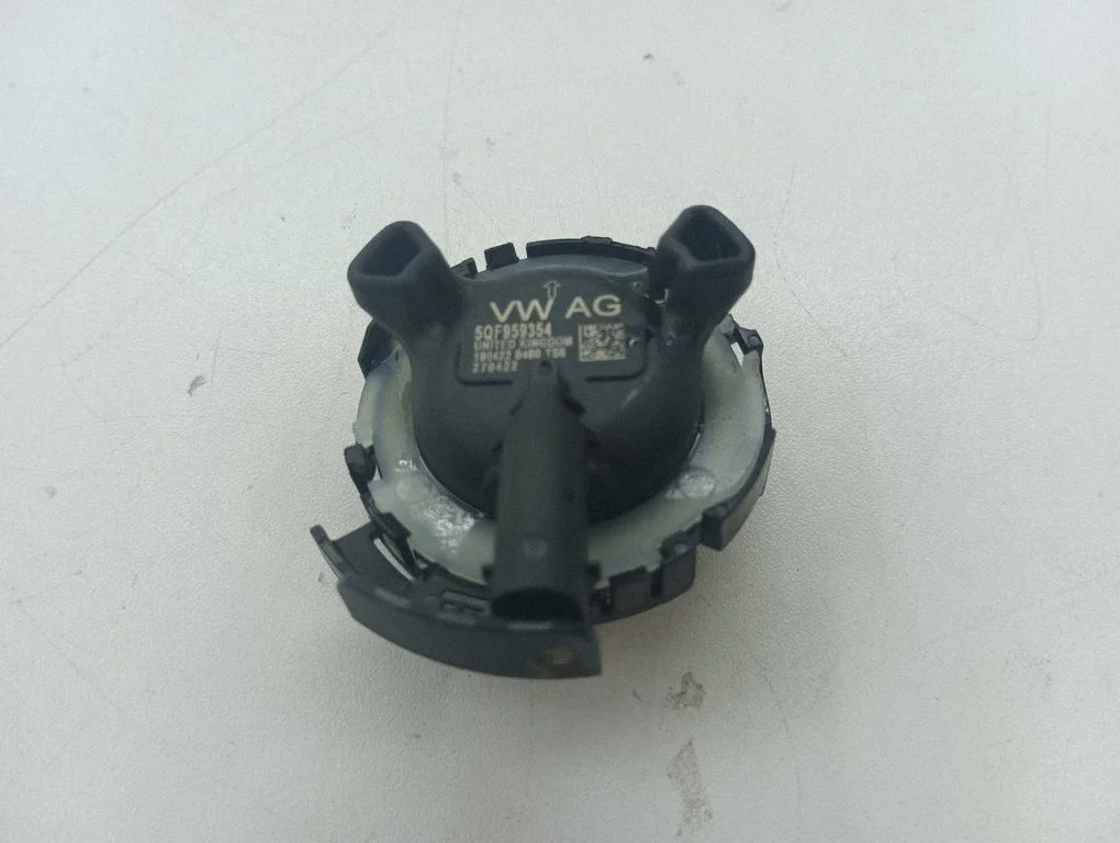 Drošības spilvenu trieciena sensors 5QF959354