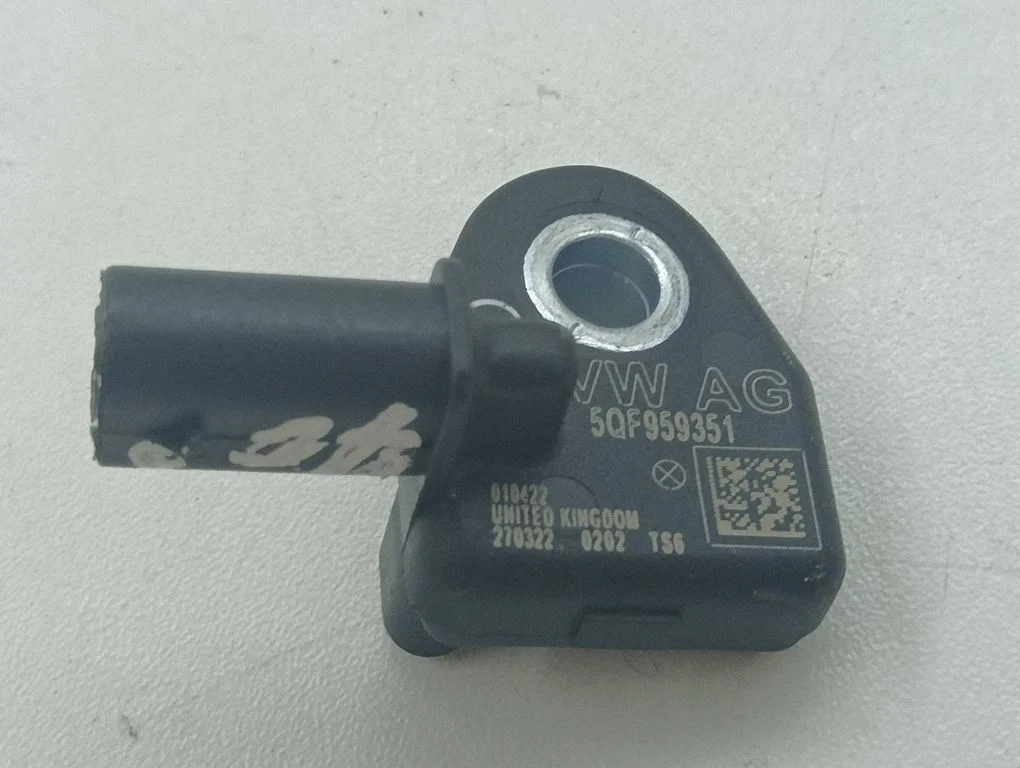 Drošības spilvenu trieciena sensors 5QF959351