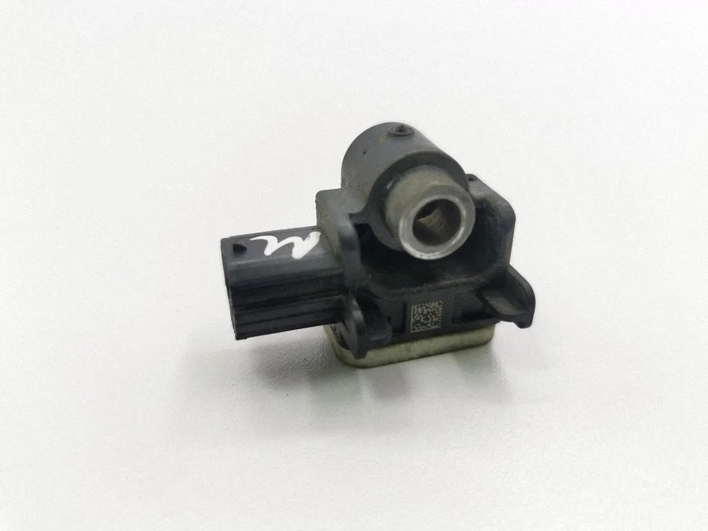 Airbag deployment crash/impact sensor – Mitsubishi Outlander (2013-2021)