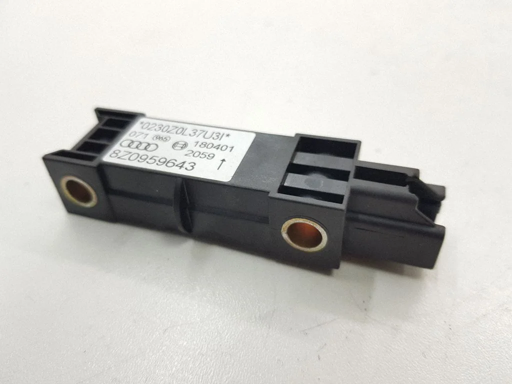 Airbag deployment crash/impact sensor 8Z0959643