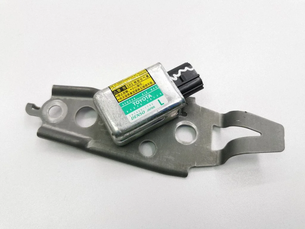 Airbag deployment crash/impact sensor – Lexus GS 300 350 430 450H (2005-2012)