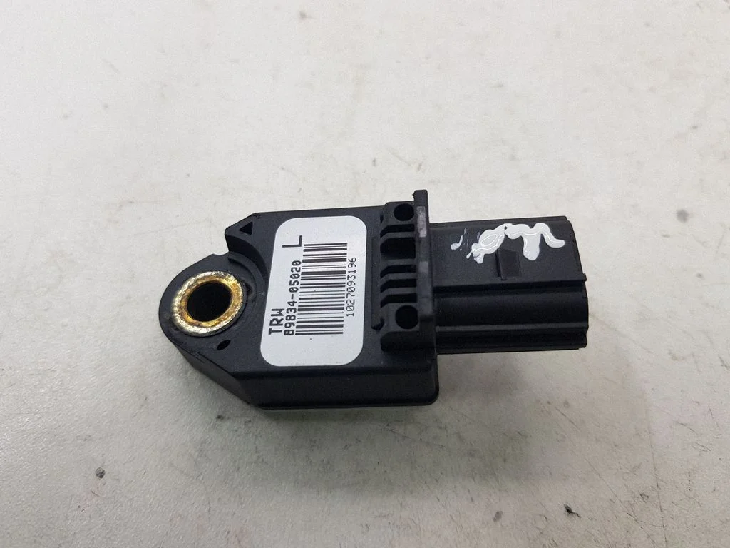 Drošības spilvenu trieciena sensors – Toyota Avensis T250 (2006-2009)