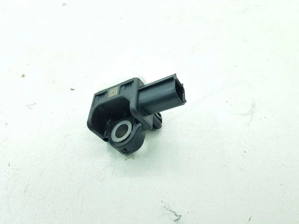 Airbag deployment crash/impact sensor – Volvo XC60 (2009-2013)