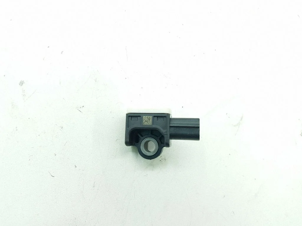 Airbag deployment crash/impact sensor – Volvo XC60 (2009-2013)