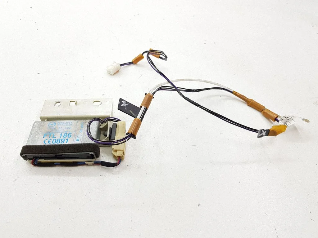 Drošības spilvenu trieciena sensors CC5467SS0